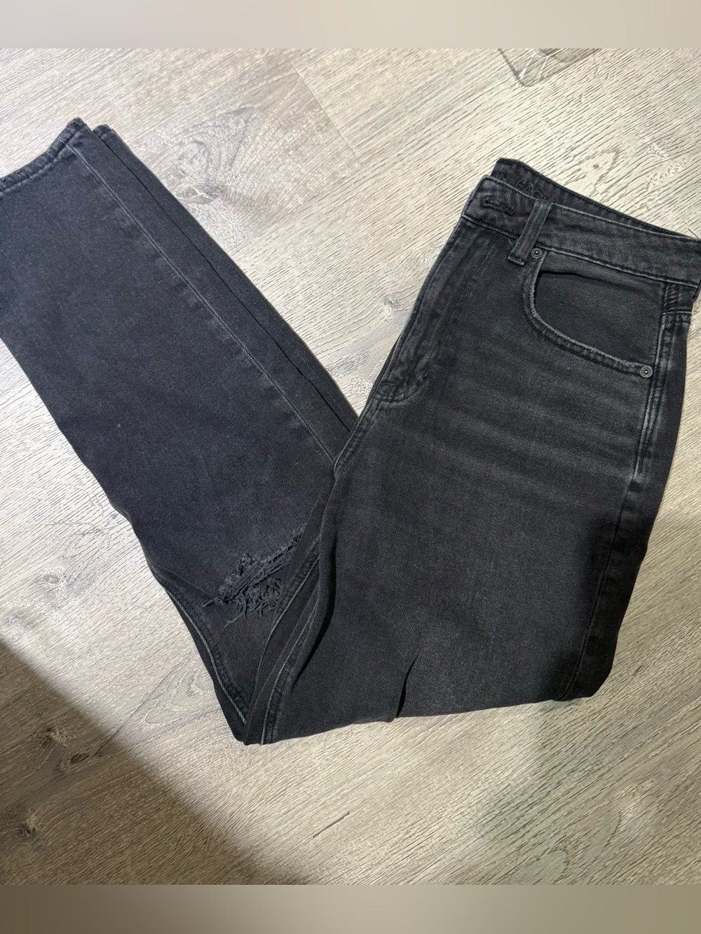 Women’s American eagle straight leg jeans